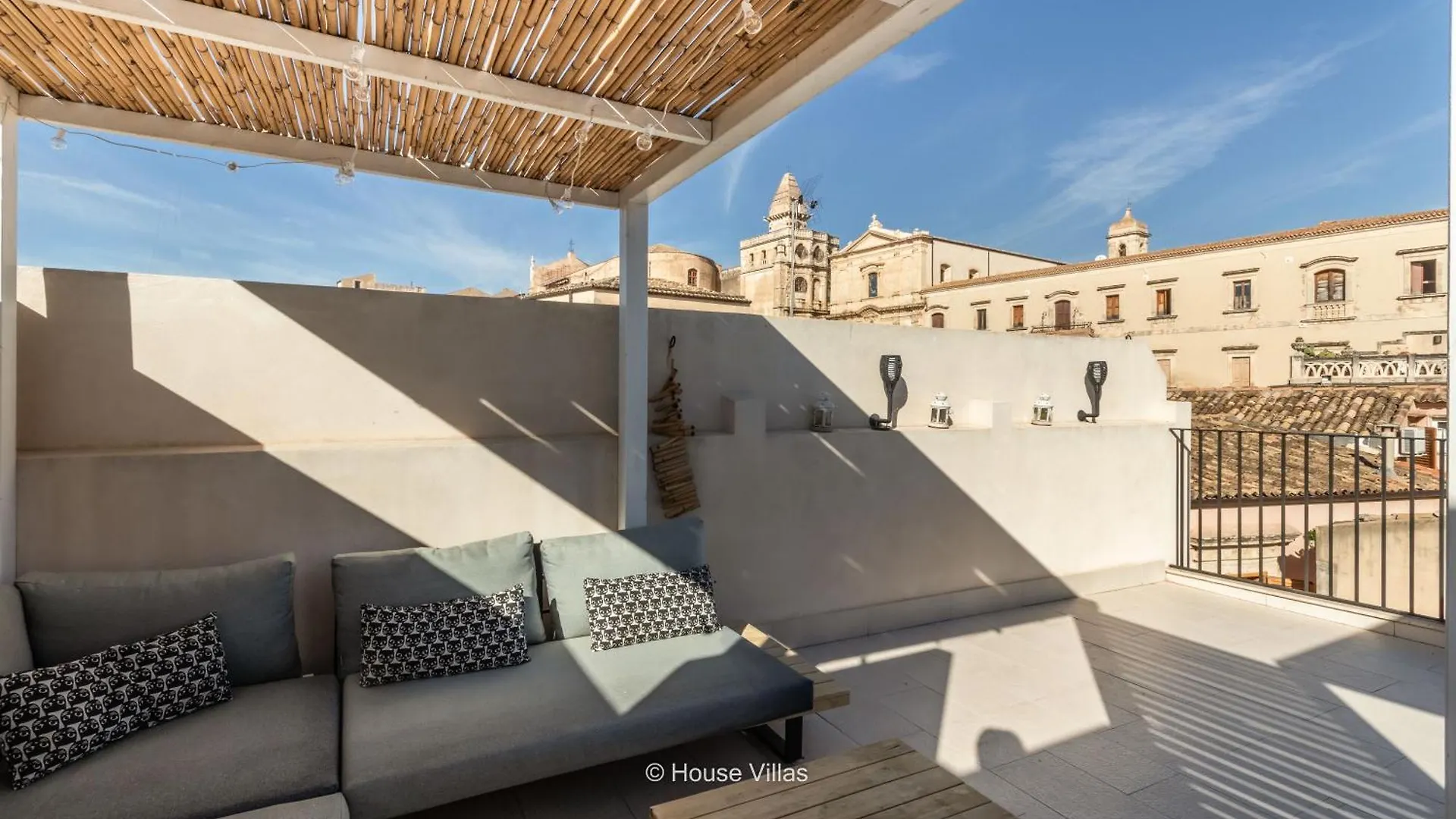 Apartment House&Villas - Donna Rosa Holiday Home Noto Italy